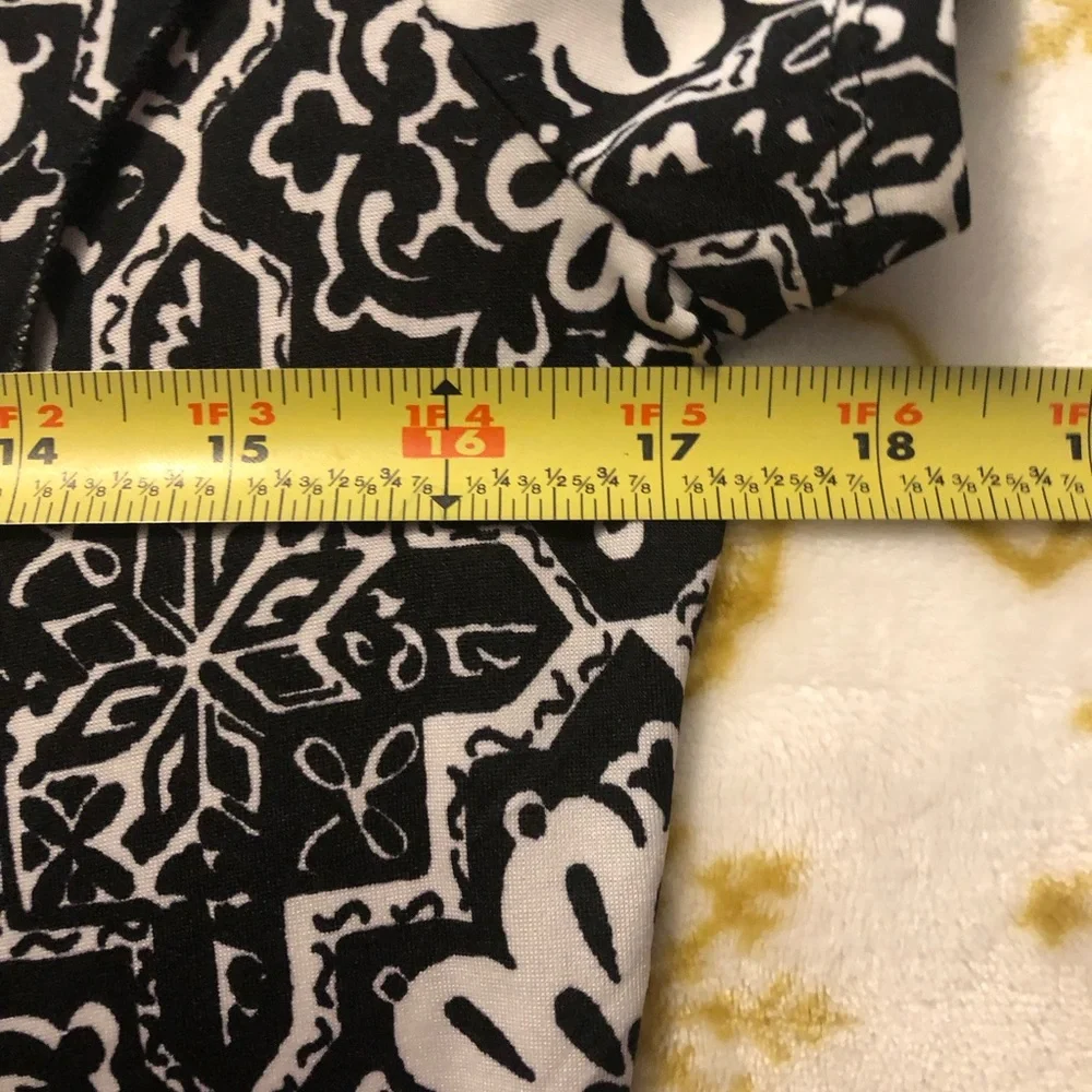 Sami Jo Floral  Black and White Dress GUC - Picture 6 of 6
